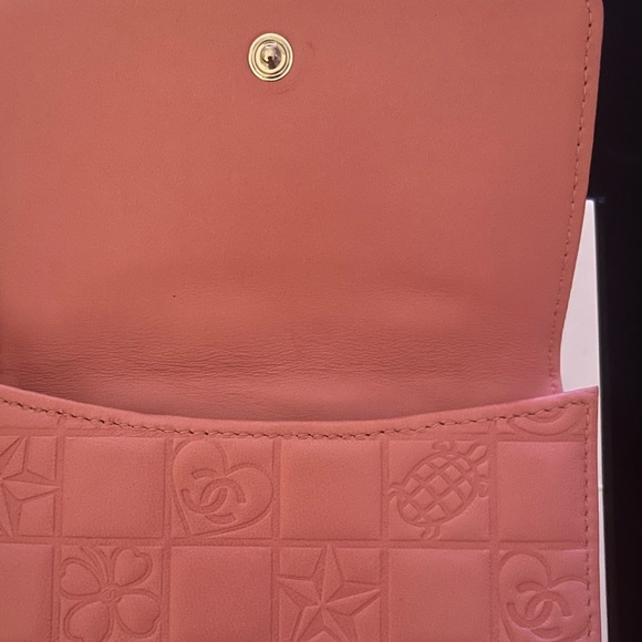 Chanel Pink Embossed Bifold Wallet (ink mark) - Picture 3 of 6
